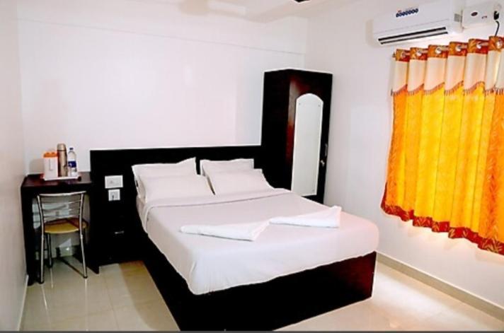 Manjunatha Residency Chikmagalūr Buitenkant foto